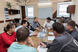 Руководители ФРП РМ и эксперты РЦК посетили мебельное предприятие Оримэкс